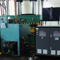 碳纖維模壓成型油溫機，RTM模溫機
